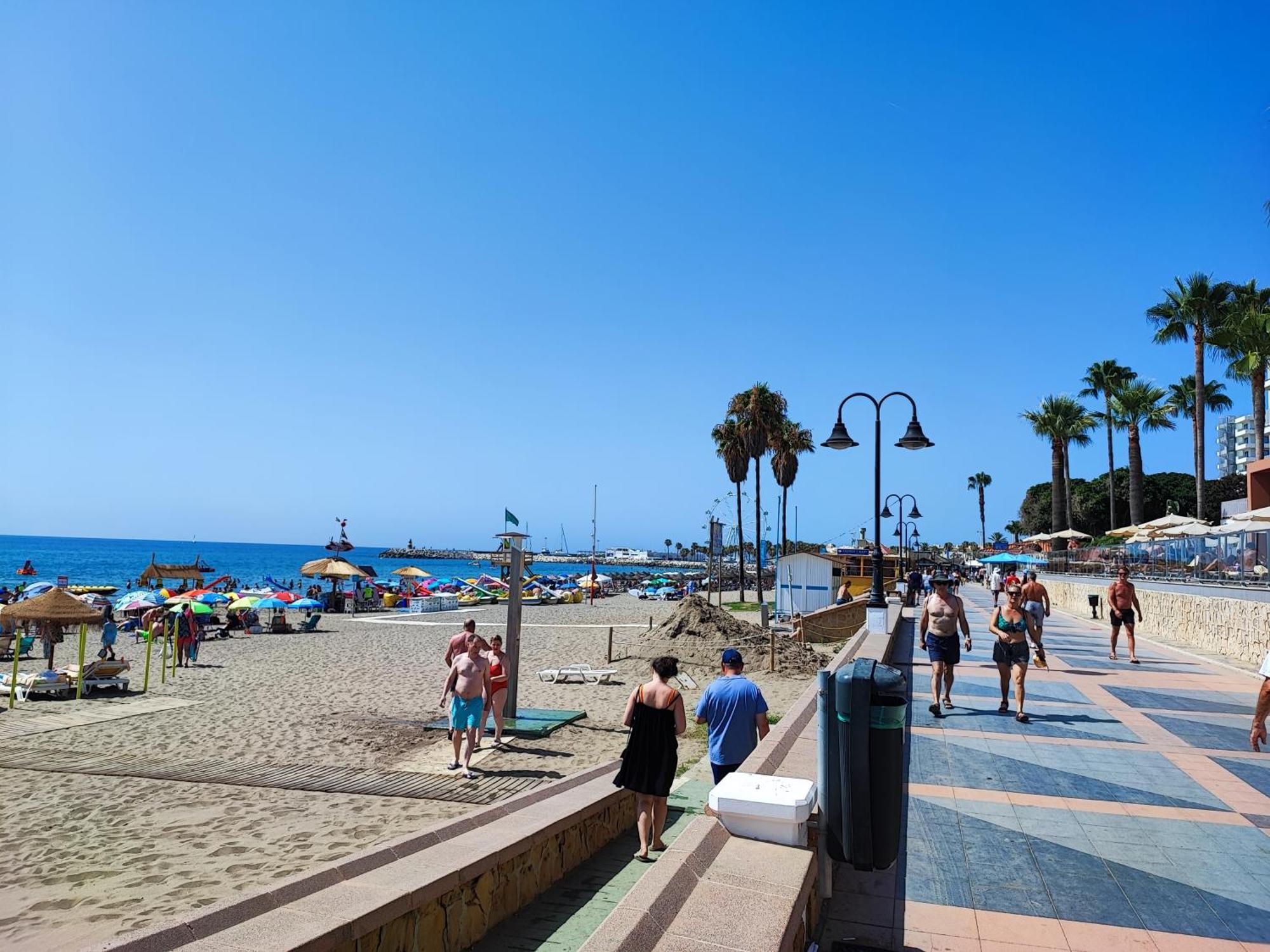 Apartamento 150 Metros De La Playa Torremolinos Exterior foto